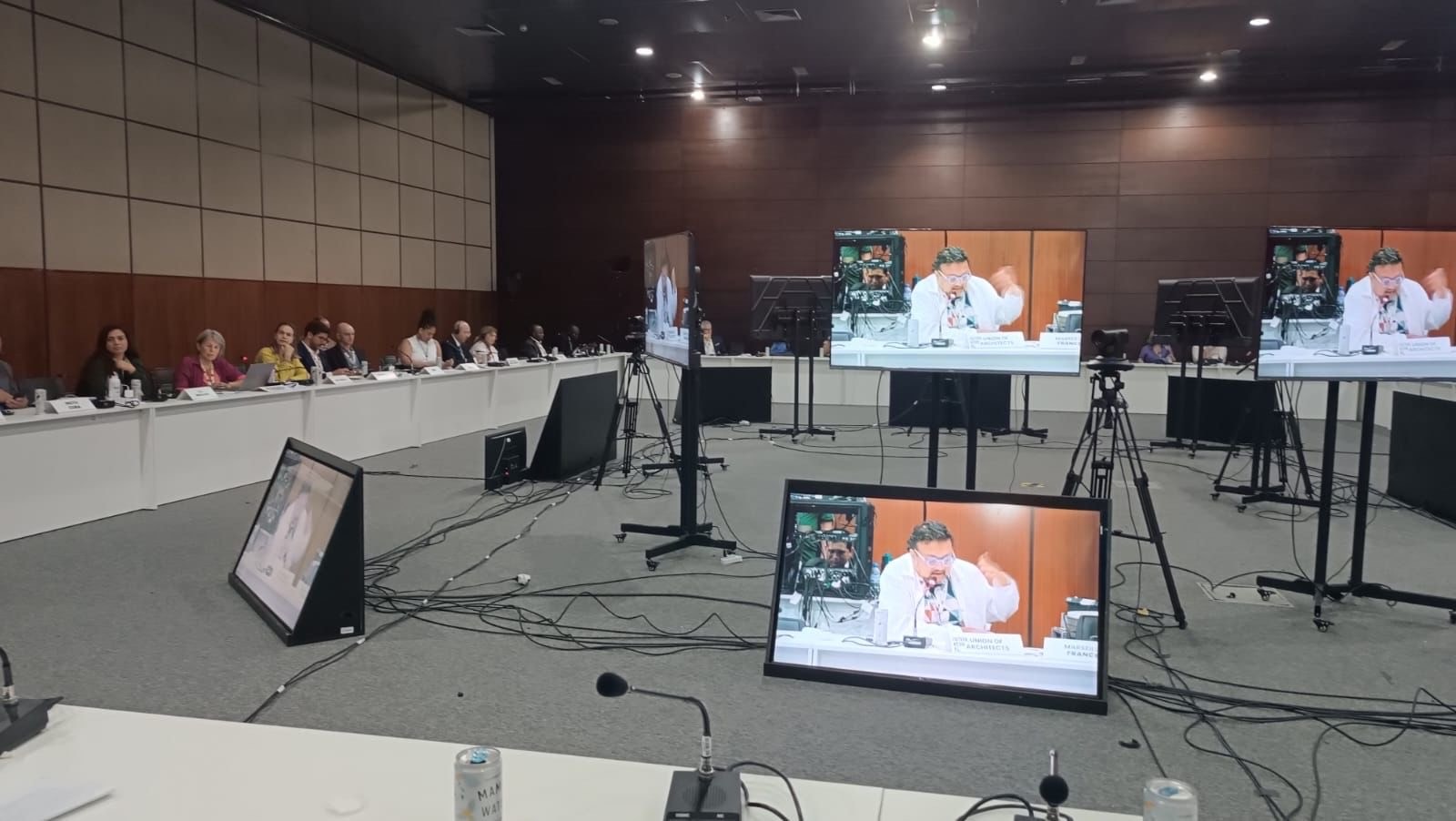 33aad338-0d45-4850-819c-df2fada3a83e